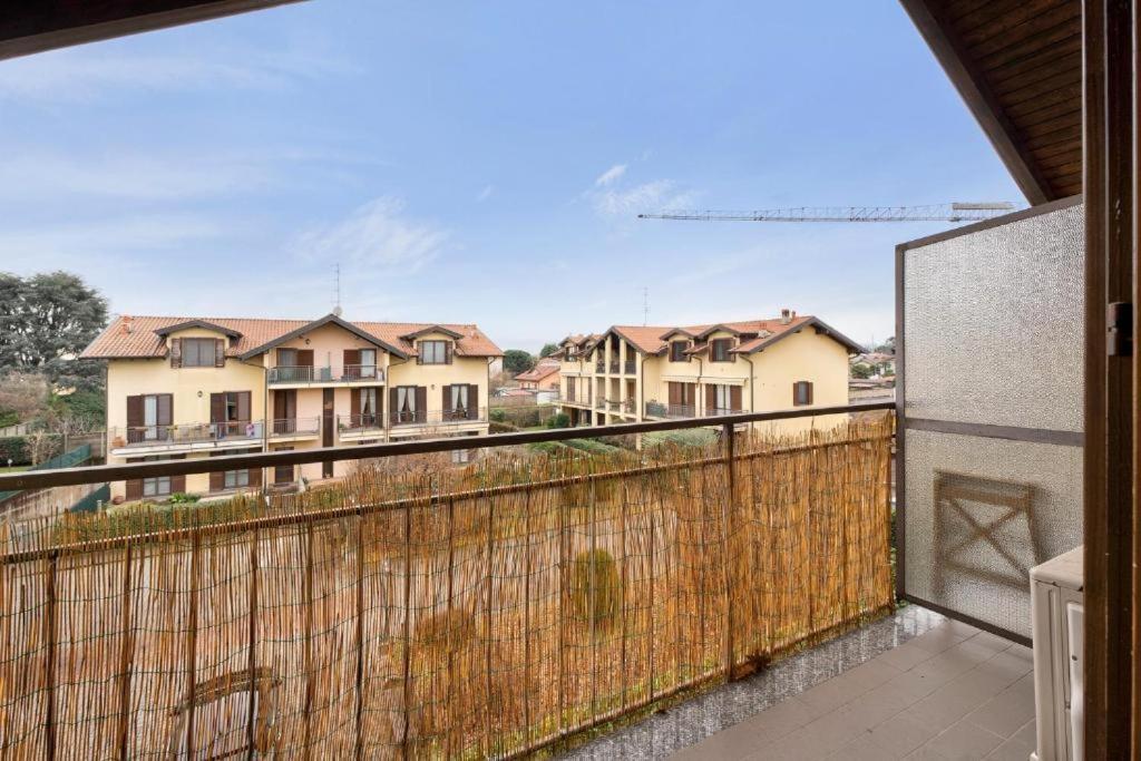 Appartamento Open Space Ferno Ngoại thất bức ảnh